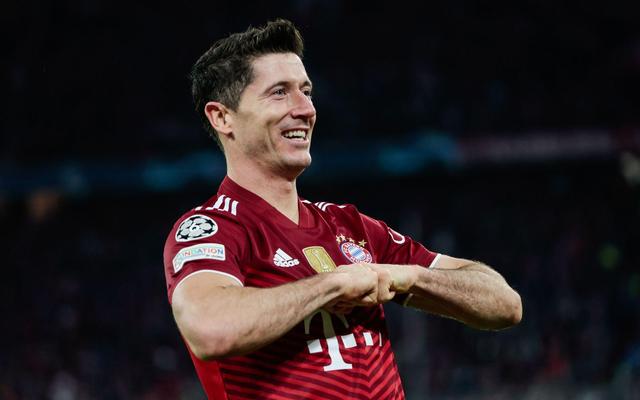 14轮不胜！佛罗伦萨客场1-3遭萨索洛逆转，沃尔帕托传射（紫百合14场不胜！客场1-3被萨索洛逆转，沃尔帕托传射建功）