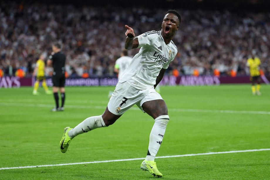 赫罗纳1-0阿拉维斯，齐甘科夫一锤定音（齐甘科夫绝杀，赫罗纳1-0力克阿拉维斯）