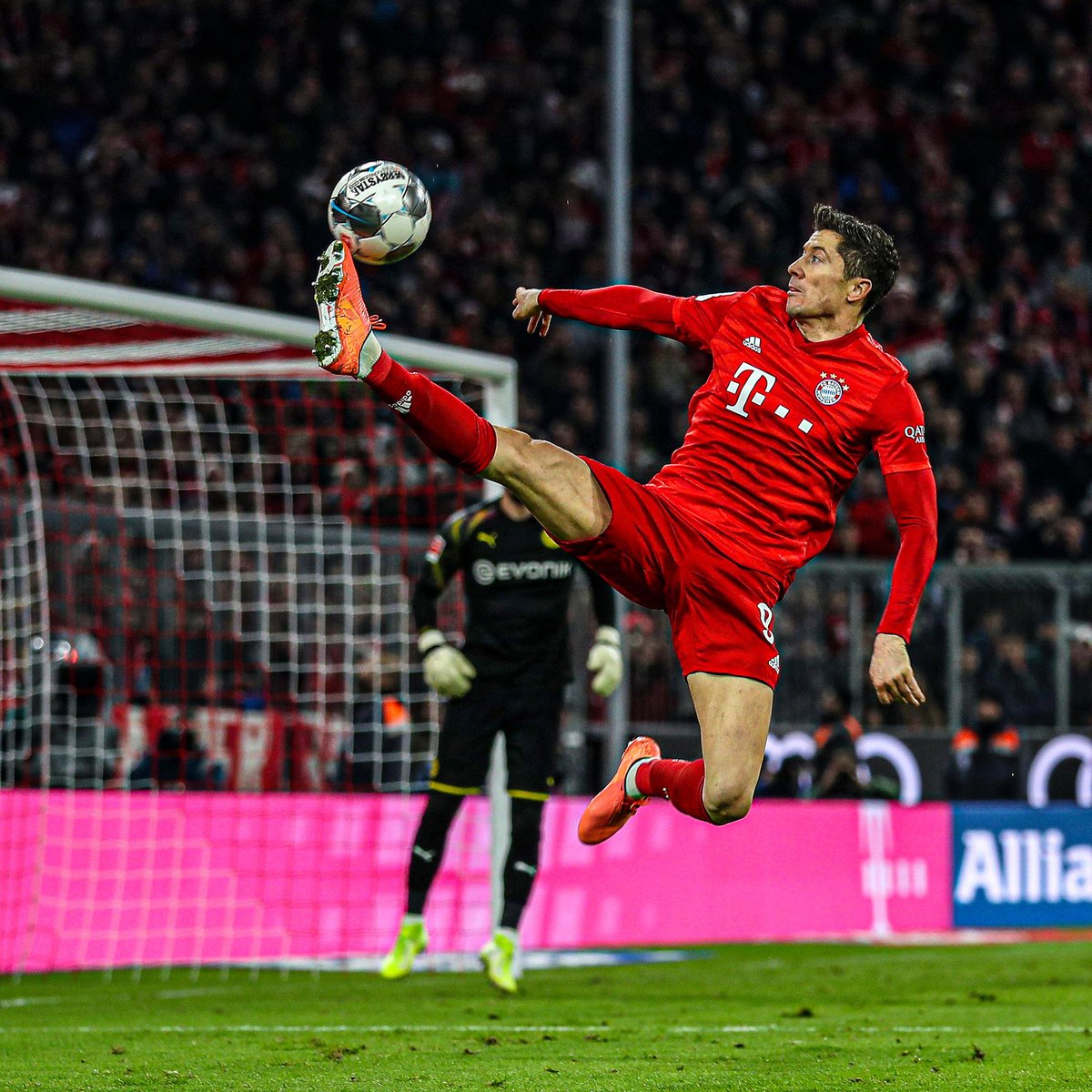 替补球员关键时刻得分逆转比赛（替补发威关键得分助队逆转取胜）