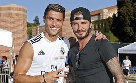 破防！3大理由爱上王楚钦，治愈系笑容竟不是TOP1？（心动预警！爱上王楚钦的3个理由，治愈系笑容竟不是第一？）