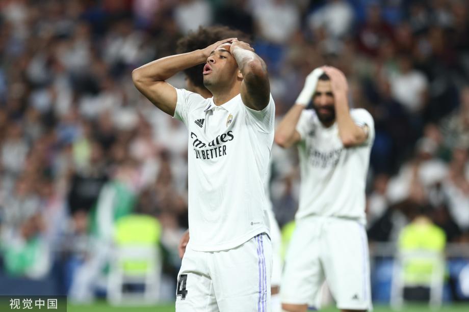 极致空气动力学 1997年迈凯伦梅赛德斯F1车队的Actros 2557运输车（空气动力学巅峰：1997年迈凯伦-梅赛德斯F1车队Actros 2557运输车）