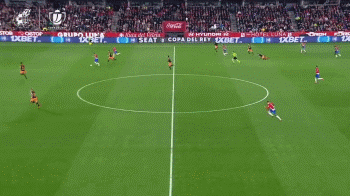 英媒：拜仁有意在一月永久签下梅努，已和他的经纪人直接会谈（英媒：拜仁计划一月永久引进梅努，已与其经纪人直接面谈）