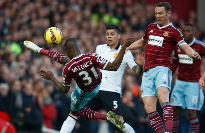 德天空：凯恩没考虑明夏离队，他希望在拜仁至少待到2027年（德天空：凯恩未考虑明夏离队，期望至少留在拜仁至2027年）